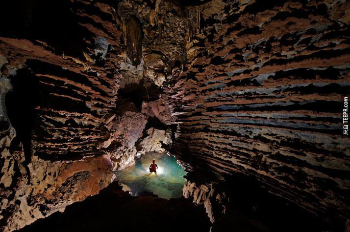 son_doong_cave_vietnam_13.jpg