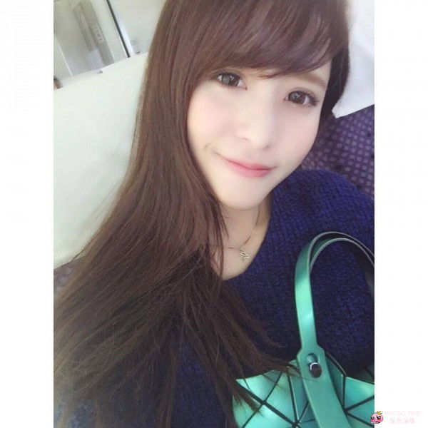 台湾高雄第一科大校花李娜典型的桃花眼