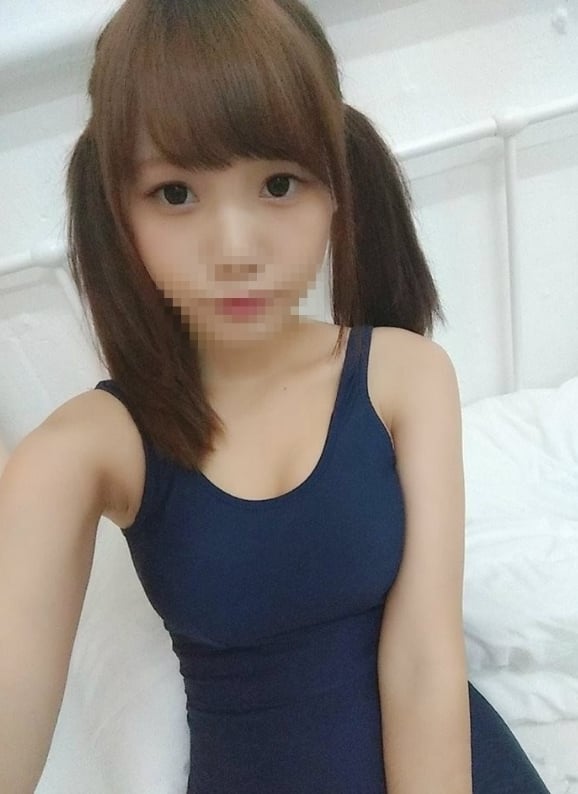 小薇 158 C 45 19  甜甜的小隻馬 可愛可愛的 清純外表 大大的眼睛 性格活潑開朗 床上.jpg