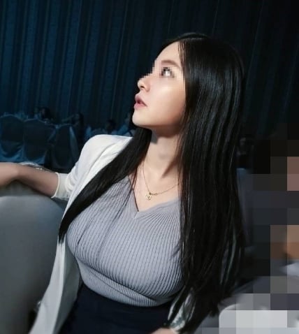 #葉婷  160 48 E 27歲  長得很漂亮 性欲強 胸部有點點下掉 床上主動挑逗客人 不做作 .jpg