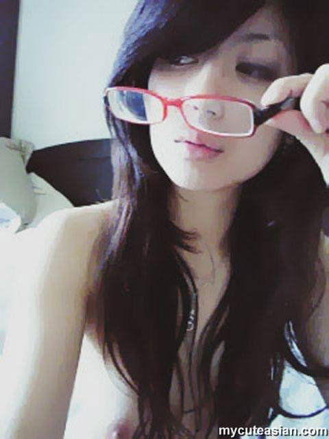 multixnxx-Selfshot homemade hot asian girl-10.jpg