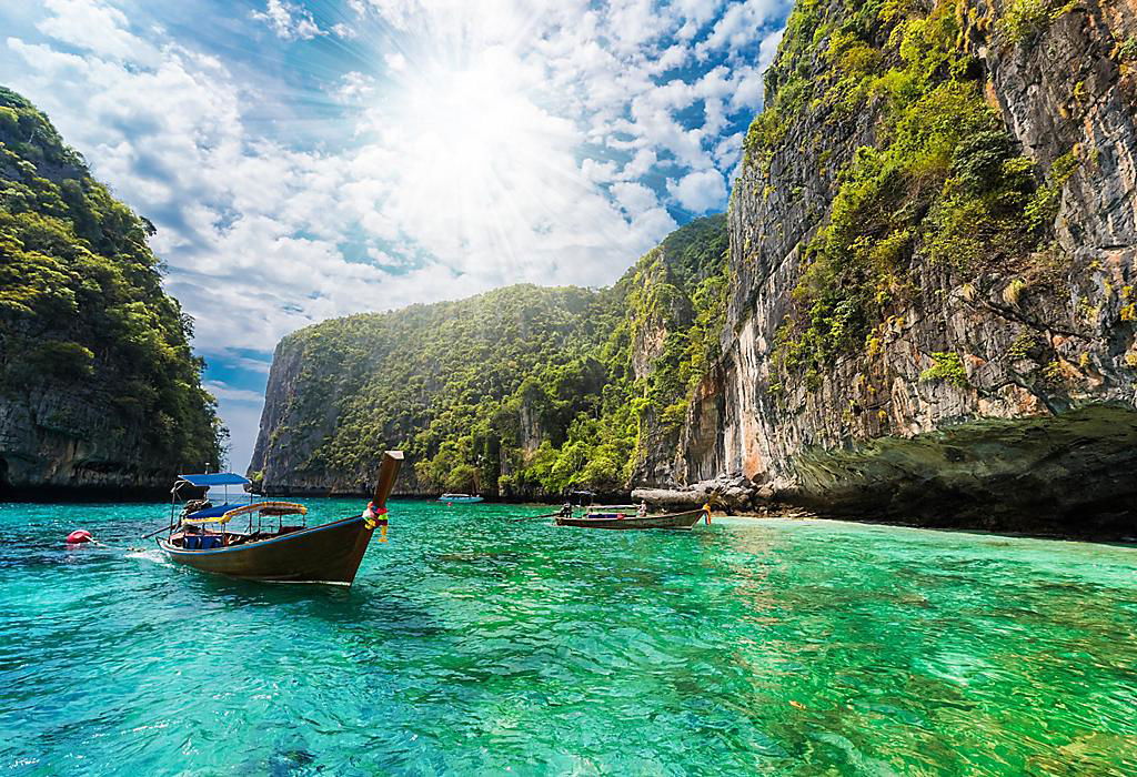 phuket-thailand-boat-sea.jpg