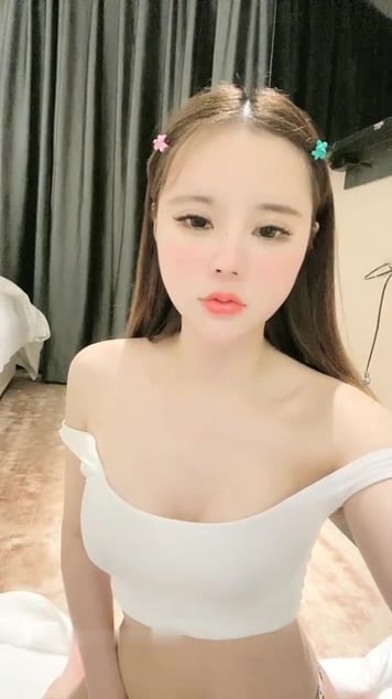 STP13294 颜值不错苗条身材网红妹子自摸诱惑 浴室洗澡掰开逼逼近距离特写非常诱人 很.jpg