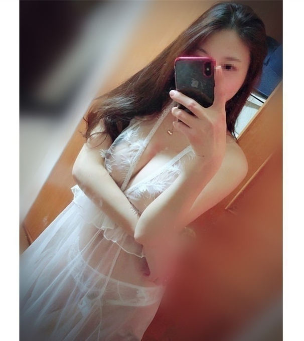 EX1bwBMVAAA6Sbi.png