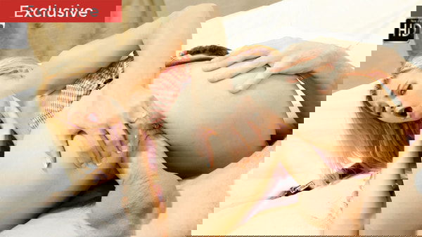 RARBG0018m-Sophia Goes From Fake Pricks to Real Dicks!.jpg
