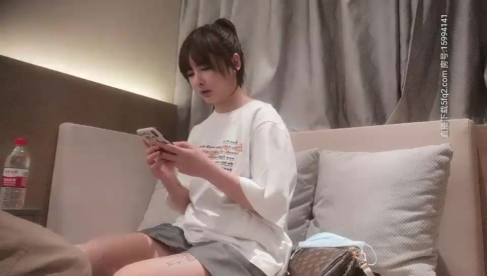 STP15383 约了个肉肉身材萌妹子TP啪啪，调情舌吻摸奶近距离口交特写，侧入抽插呻吟娇.jpg