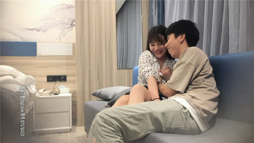 STP16578 重金约操知名网红女神莫雪 抽插操到精疲力尽.jpg