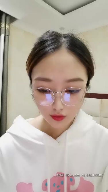 STP17393 晓龙女气质长相甜美红唇眼镜妹子和炮友啪啪，骑脸舔逼上位骑坐性感屁股特写.jpg