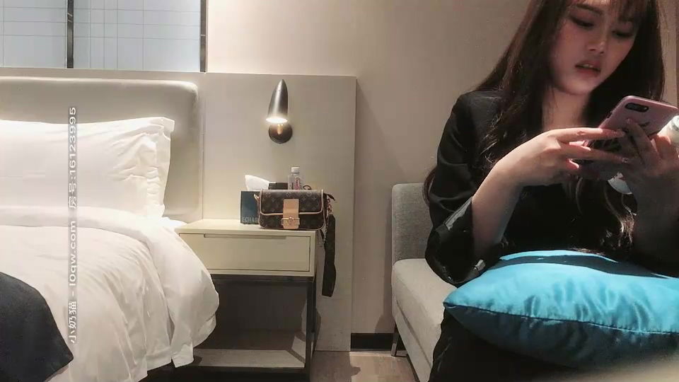 STP17406 颜值不错肉肉身材妹子啪啪，舌吻互摸舔逼上位骑坐自己动抽插猛操.jpg.jpg