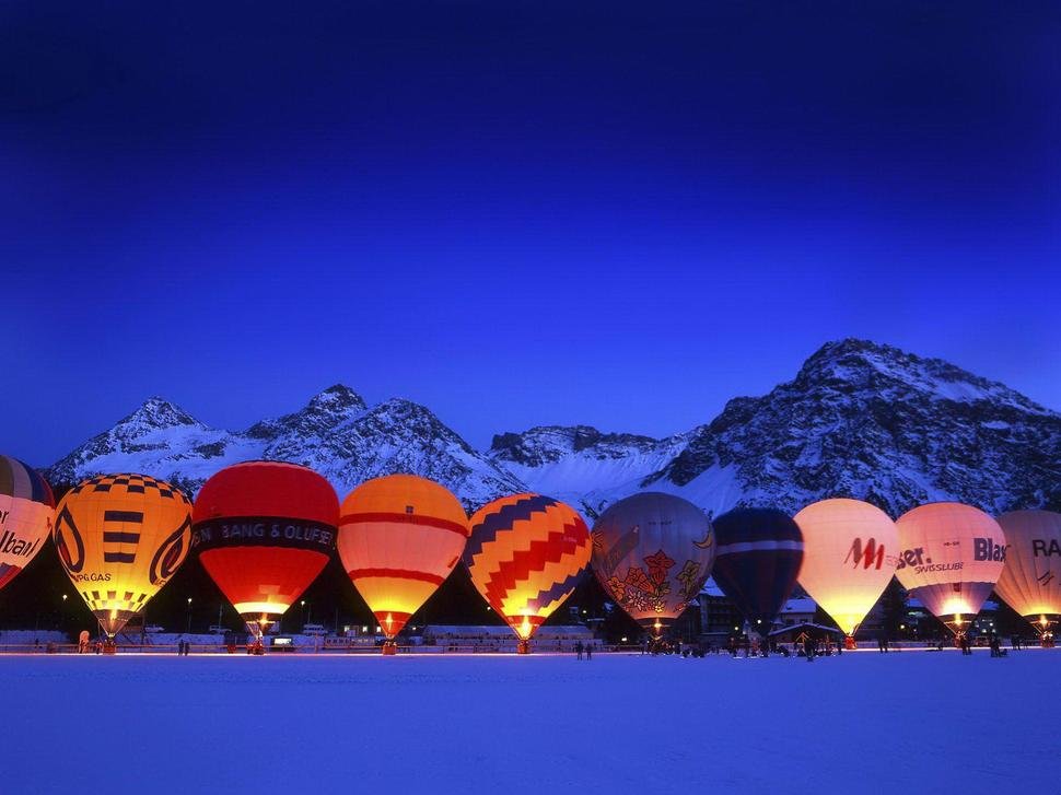 adaymag-hot-air-balloon-festivals-from-around-the-world-11.jpg