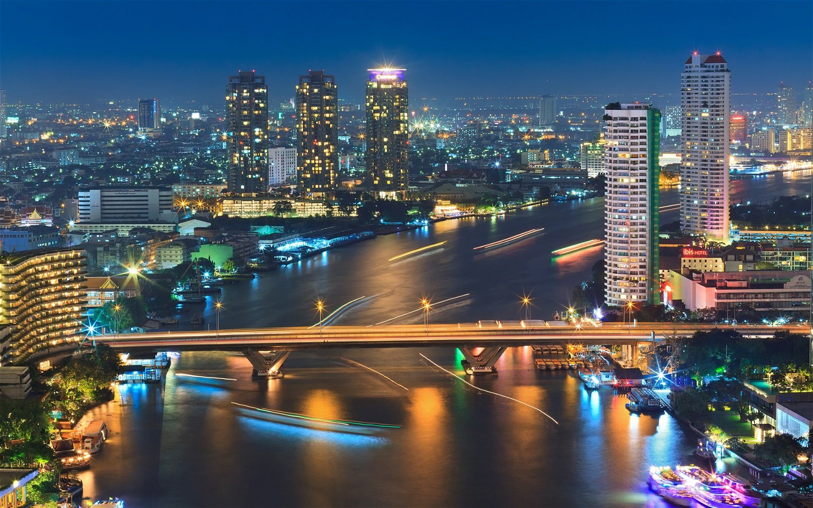 Bangkok-Thailand-city-night-river-lights-bridge-boat-buildings_1920x1200.jpg