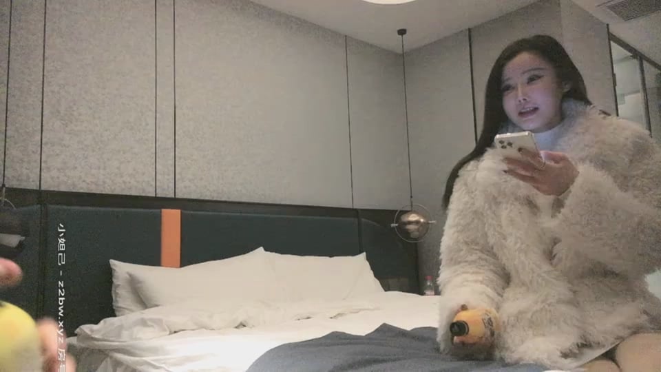 STP18076 (第二場)极品女神外围来临，美乳大长腿白虎粉穴.jpg