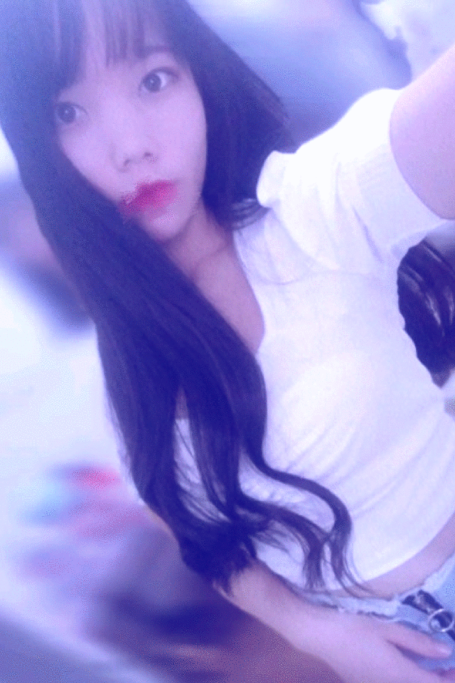 043708ze35a3r1d64k4k3j.gif
