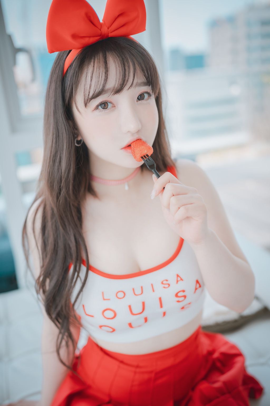 DJAWA-Photo-Son-Ye-Eun-Strawbeery-Girl-MrCong.com-007.jpeg