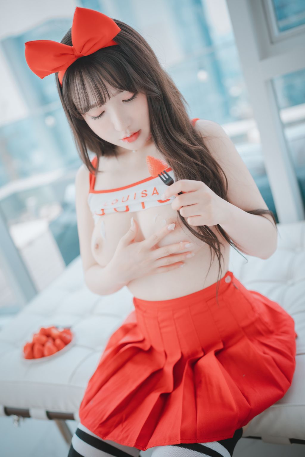 DJAWA-Photo-Son-Ye-Eun-Strawbeery-Girl-Uncensored-MrCong.com-012.jpeg