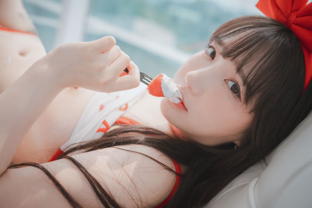 DJAWA-Photo-Son-Ye-Eun-Strawbeery-Girl-Uncensored-MrCong.com-046.jpeg