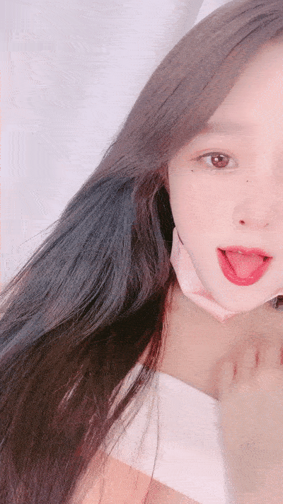 1c3ba16b548f09f30 (2).gif