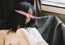 反差妹自拍