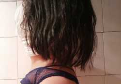 小姊姊，美胸好身材