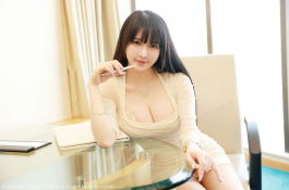 miki 大胸女秘書