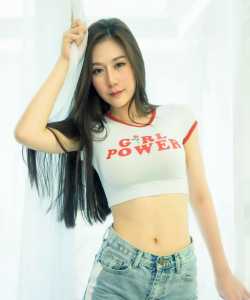 美女