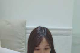 看起來很純潔的母狗人妻