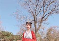 清纯女友的粉嫩大奶