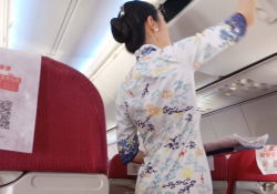 美美的空服小姐
