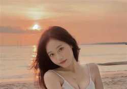 魔鬼身材的女闺蜜