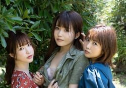 日本写真杂志之全裸三姐妹
