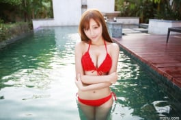 甜心寶貝兒王馨瑤比基尼美照_身材性感火辣不輸超模
